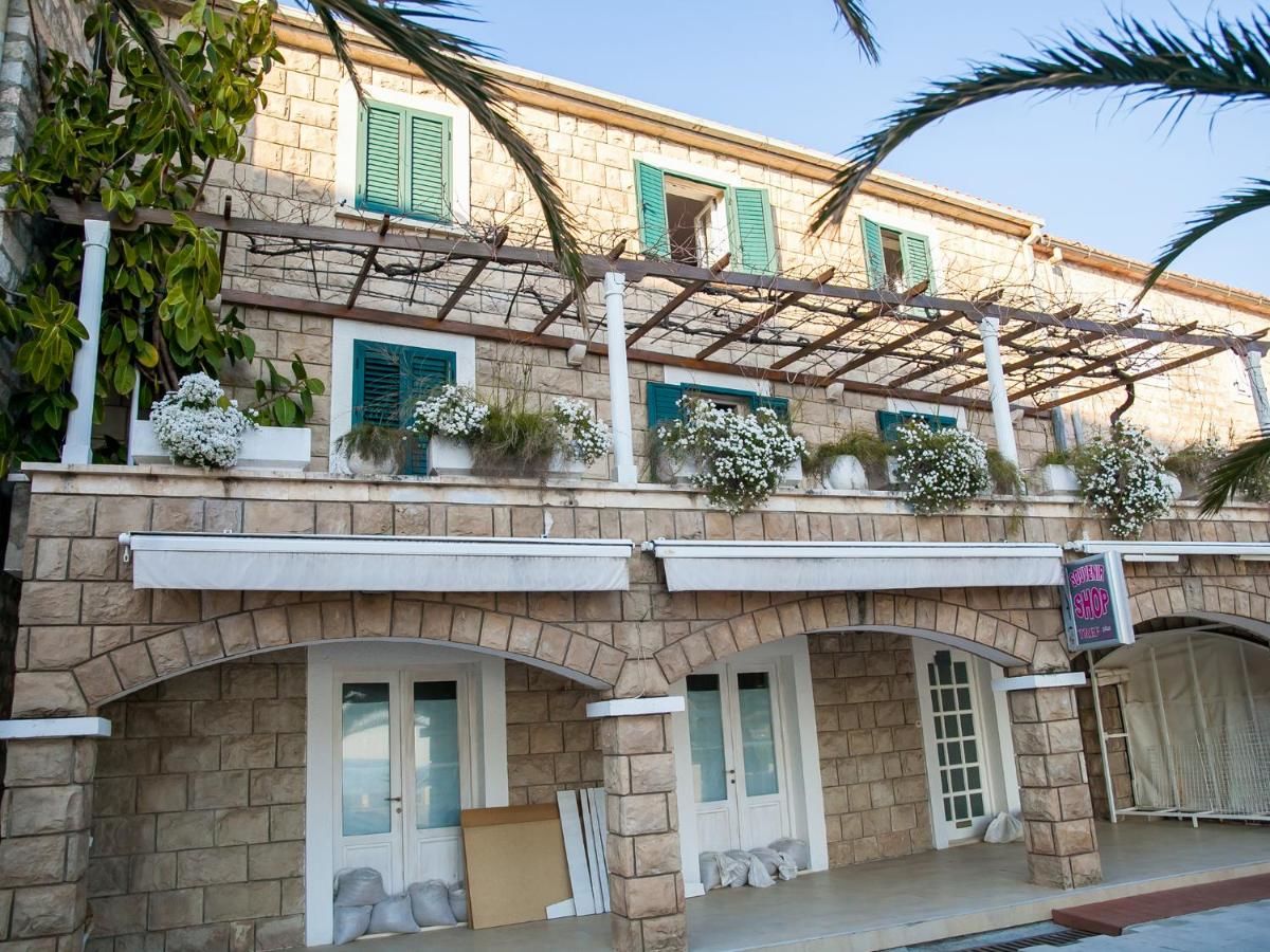 Апартаменты Apartments Adria Петровац